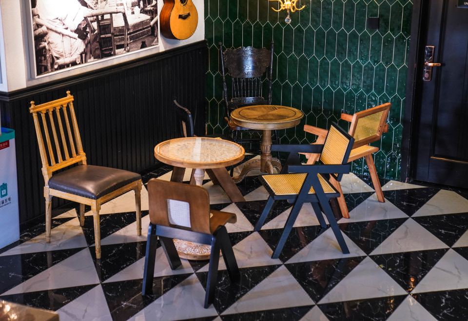 Local Tea Hostel 주변 위치