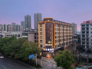 Zhuzhou Yunlan Hotel (Hongqi Square)