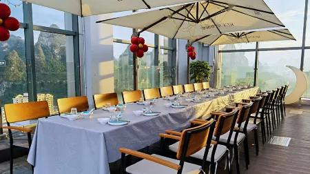 Yeste Hotel (Hechi Jinchengjiang) Отели в г. Хэчи