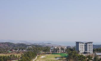 1. 더헤븐 리조트..