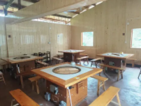 Yanjin Huang's Manor Homestay