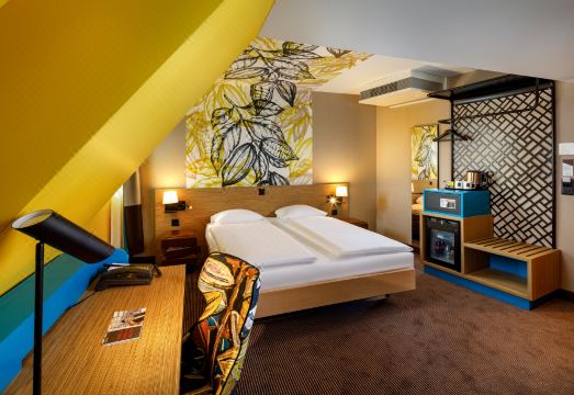 스위스 초콜렛 호텔 테마 객실