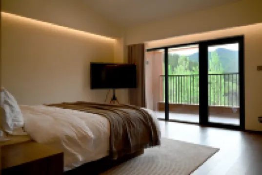 又見山·黑裏河森林リゾート民宿