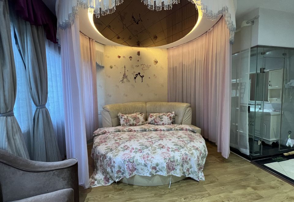 [뉴 톈거 호텔의 외관 이미지]