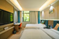 Shiqian Yunjing Oriental Smart Hotel Hotels near Fojiao Shiqian Donggou Taipingsi