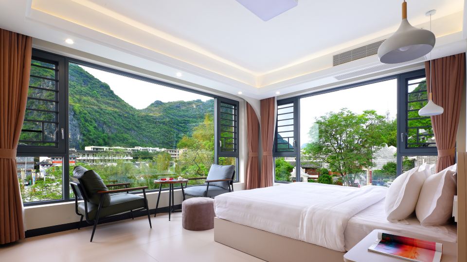 Yingyue Riverside Boutique Homestay