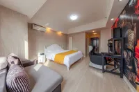 Bangtao Xiong E-sports Hotel (Yunlong Wanda Branch)