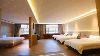 Elong Wanguo Hotel (Haixi Golmud E-commerce Building)
