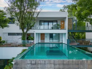 Jibai Villa Hotel