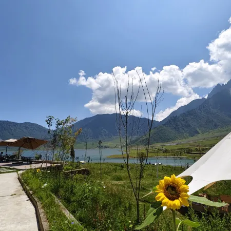 Mianning Yele Lake Sheep Gui Homestay