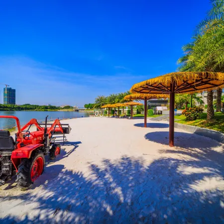 Yulin Jolie Vue Bontique Hotel（Kra Bay and Garden Expo Garden）