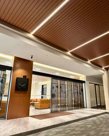 J Hotel Отели рядом с достопримечательностью «Gadong Night Market»