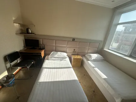 Zhonghai Quick Hotel Отели рядом с достопримечательностью «Народное правительство Тунг-Ван»