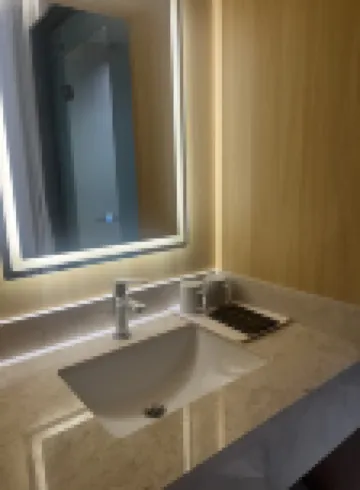 Sunshine Business Hotel (Shihua Road West Section 2)