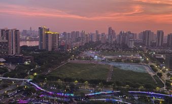 Emo Home Selected Service Apartment