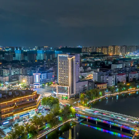 Xuzhou Pengcheng Square Riverside Hotel