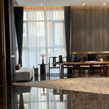 Jiamusi Jinli Apartment