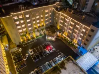 Baiyaduo Hotel (Shanwei Erma Road Food Street Xinli City Plaza)