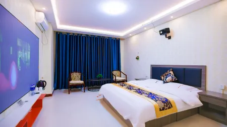 Jinyulou Express Hotel (Hohhot Dazhao Wuliang Temple Kuanxiangzi Branch) Отели рядом с достопримечательностью «Xilitu Zhao  Temple»