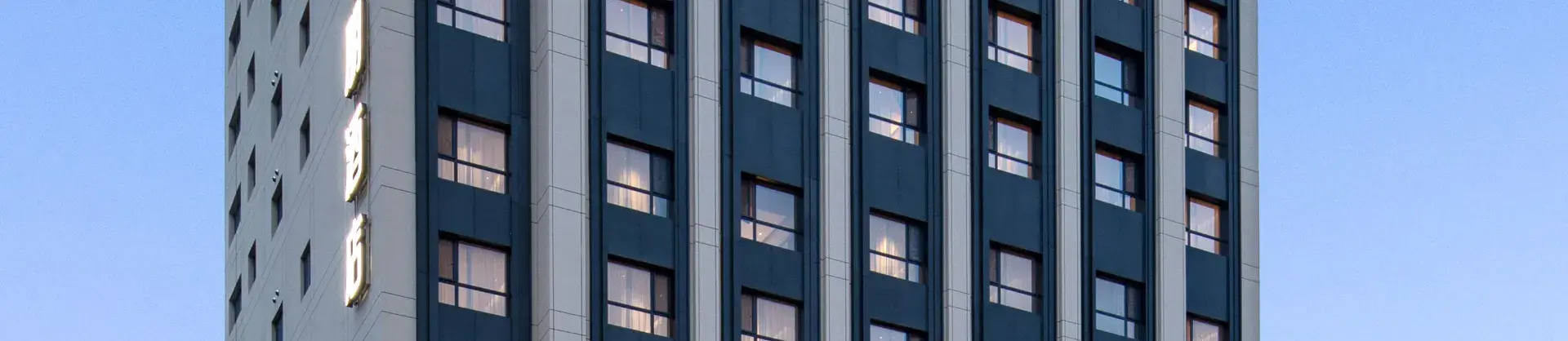Four-Star Hotels