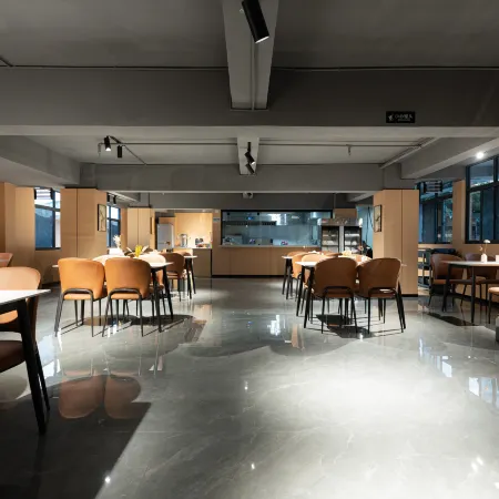 AI DOU HOTEL