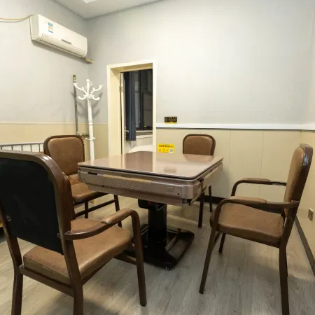 Xinxiang 77 Express Business Hotel