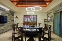 Floral Lux Hotel·Simple and Rustic hotel