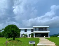 Still Hills Inn Hotel in zona Honghai Hole