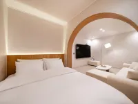 Jamsil STAY 509 Hotels near Gaerong Station