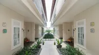 SOLTERRA SEMINYAK Boutique Hotel & Spa Powered by Archipelago Các khách sạn ở 
