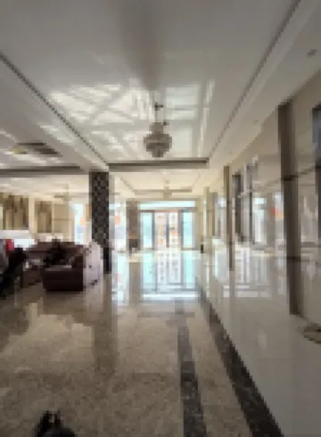 Luoshan Zhoudang Holiday Hotel