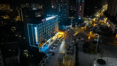 Jianshi Kaidiyas International Hotel