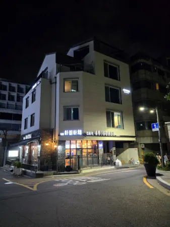 Dawoo House 2 in Hongdae