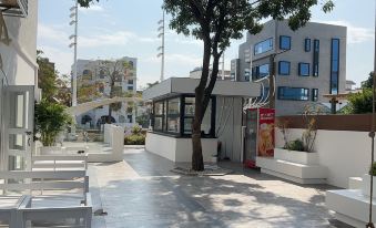 Shenzhen Huajie Themed Homestay (Jiaochangwei)