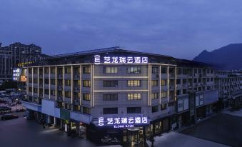 Elong R.YUN Hotel (Tiantaishan High-Speed Railway Station)