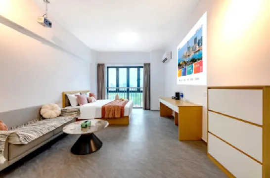 雲汀·neo格調影院小築（佛山南風古灶石灣地鐵站店） 南風古灶附近的飯店