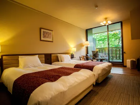 Izumigo Takayama Dog Paradise Hotel Отели рядом с достопримечательностью «Падение Хираю»