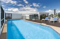 Hotel Grand Chancellor Brisbane - Pools