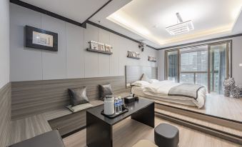 Luliang City Homestay (Hangzhou Bay Century City)