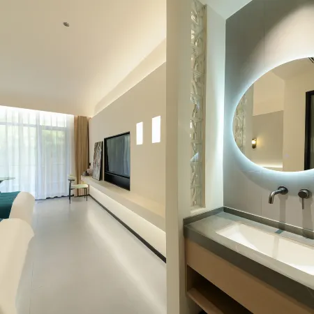 Shanye Luxury Hotel