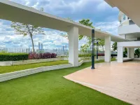 Midvalley Southkey Mosaic Suite by Nest Home