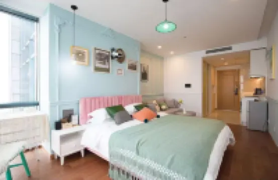 Ethereal Liangchen Meiwu Apartment (Suzhou Railway Station Pingjiang Wanda Plaza)