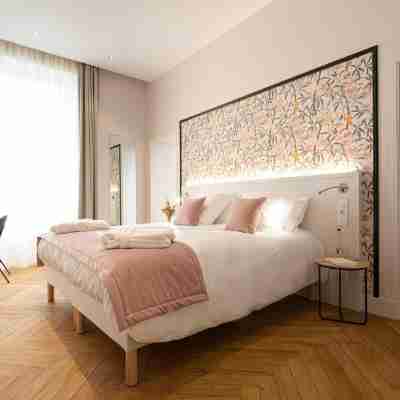 Domaine et Château de Valinches - Hôtel & Restaurant Rooms