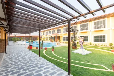 Hotel Classic Plaza Hotels in Bahuari
