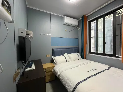 Xingyun Apartment (Zunyi Medical University Affiliated Hospital Shidai Tianjie)