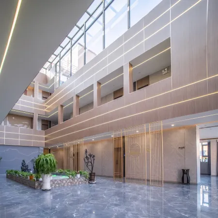 Wangshanyi Hotel (Colorful Danxia Scenic Area Branch)