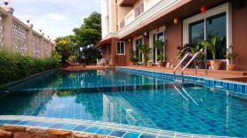 Convenient Grand Plus Hotel Suvarnabhumi