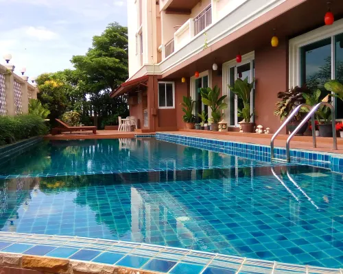 Convenient Grand Plus Hotel Suvarnabhumi Hotels in Bang Sao Thong