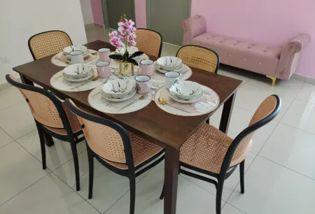 3R2B |6-8pax| Ipoh Top Floor Cozy house @MeruRaya Отели в г. Chemor