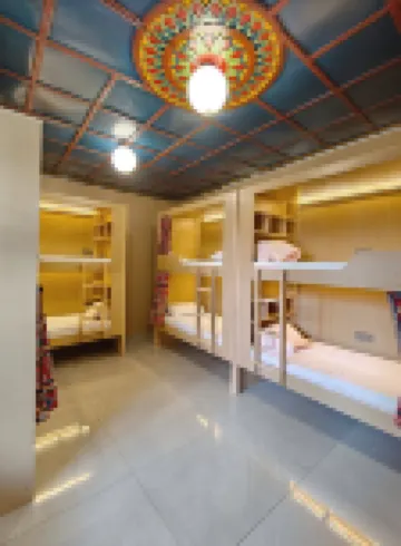 Journey to the West Hoste